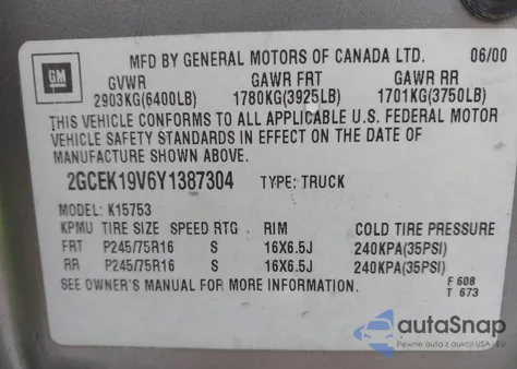 2000 Chevrolet Silverado 1500 z USA, uszkodzony, nr VIN 2GCEK19V6Y1387304